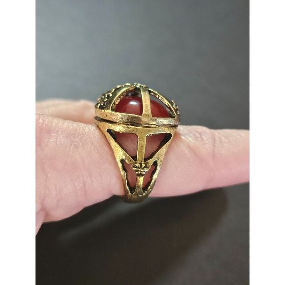 Gold tone Love, peace and harmony ring - Picture 4 of 10